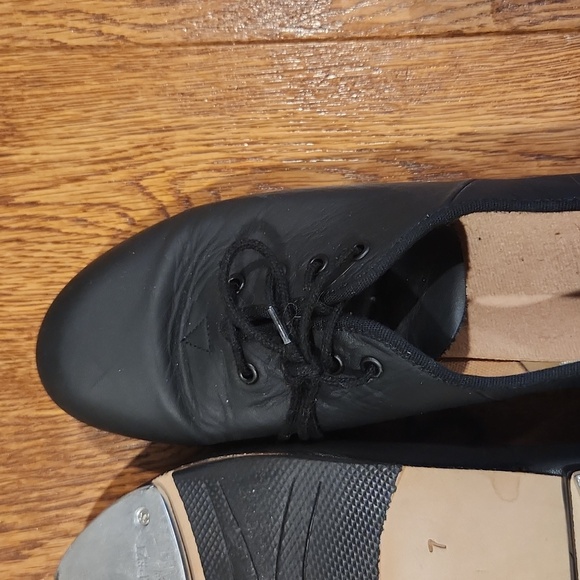 Bloch Tap Shoes - Size 7 - Picture 2 of 2
